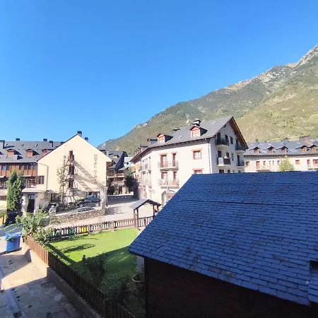 Check-In Casas Pico De Las Nieves Benasque Exterior foto